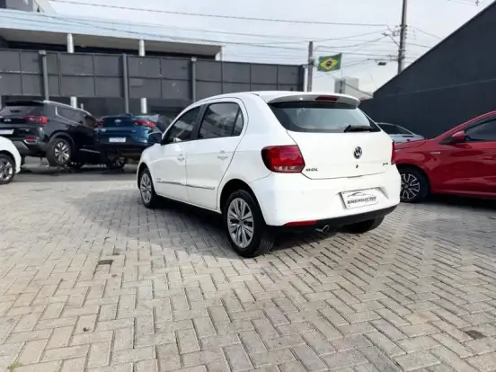 VOLKSWAGEN-GOL-1.6 MI POWER I-MOTION 8V FLEX 4P AUTOMATIZADO VOLKSWAGEN-GOL-2013