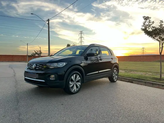 VOLKSWAGEN T-CROSS 1.0 200 TSI TOTAL FLEX COMFORTLINE AUTOMÁTICO VOLKSWAGEN T-CROSS 1.0 200 TSI TOTAL FLEX COMFORTLINE AUTOMÁTICO