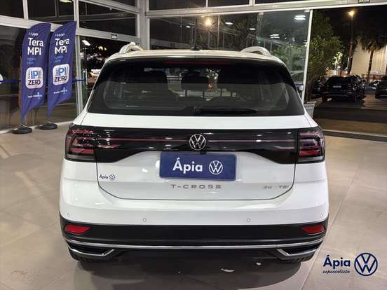 VOLKSWAGEN-T-CROSS-2024
