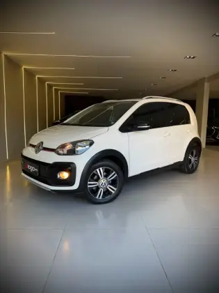 VOLKSWAGEN UP 1.0 170 TSI TOTAL FLEX XTREME 4P MANUAL
