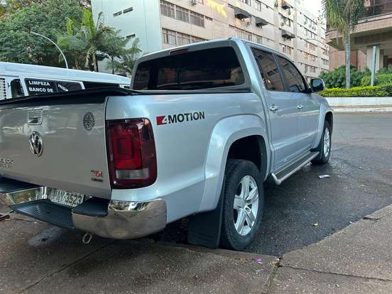 VOLKSWAGEN-AMAROK-2.0 HIGHLINE 4X4 CD 16V TURBO INTERCOOLER DIESEL 4P AUTOMÁTICO VOLKSWAGEN-AMAROK-2017
