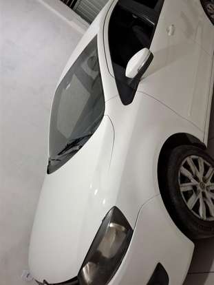 VOLKSWAGEN-FOX-2011