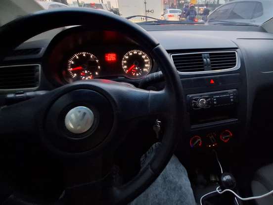 VOLKSWAGEN-FOX-2011