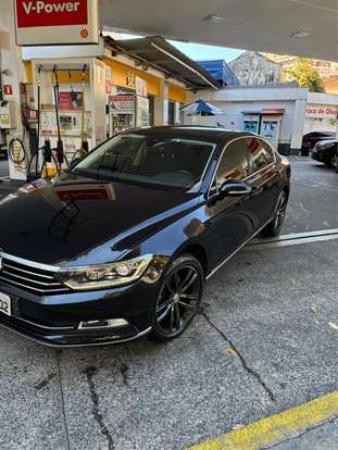 VOLKSWAGEN-PASSAT-2018