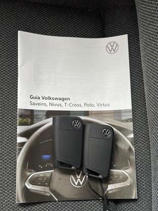 VOLKSWAGEN-POLO-2024