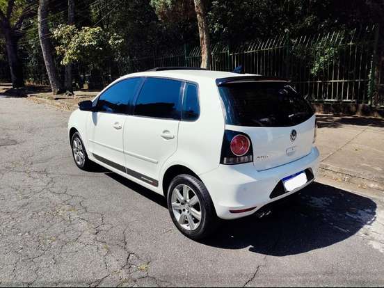 VOLKSWAGEN-POLO-1.6 MI SPORTLINE 8V FLEX 4P MANUAL VOLKSWAGEN-POLO-2011