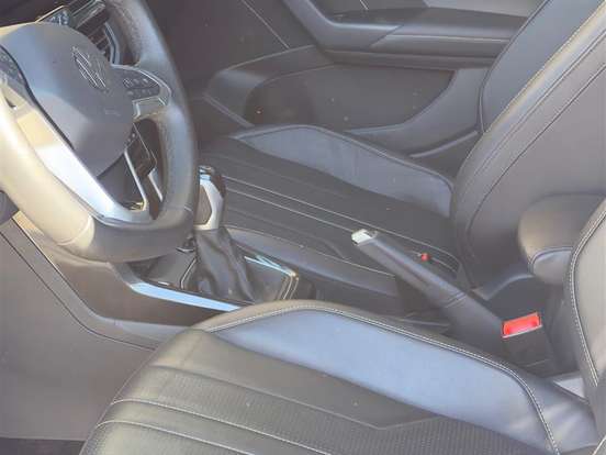 VOLKSWAGEN-T-CROSS-1.4 250 TSI TOTAL FLEX HIGHLINE AUTOMÁTICO VOLKSWAGEN-T-CROSS-2024