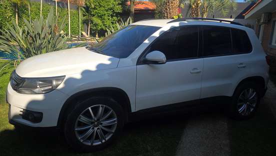 VOLKSWAGEN-TIGUAN-2017