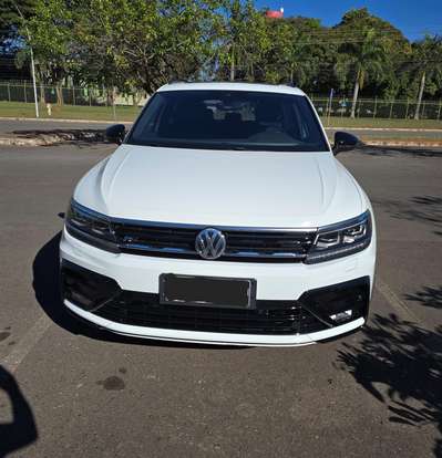 VOLKSWAGEN-TIGUAN-2021