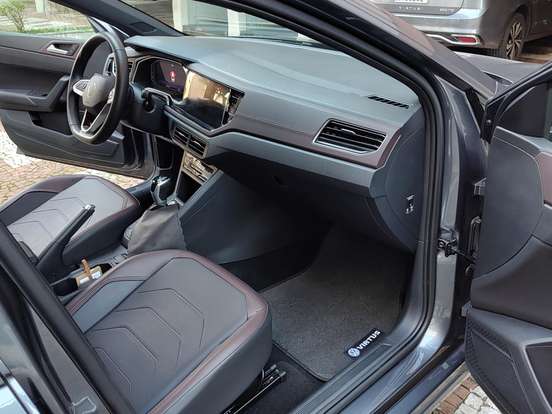 VOLKSWAGEN-VIRTUS-1.0 200 TSI HIGHLINE AUTOMÁTICO VOLKSWAGEN-VIRTUS-2024