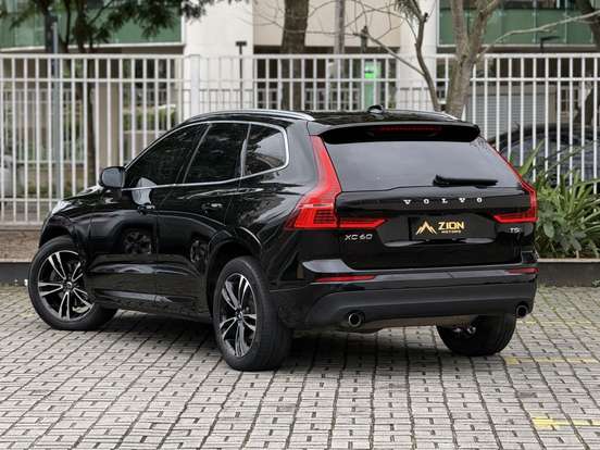 VOLVO-XC60-2.0 T5 GASOLINA MOMENTUM AWD GEARTRONIC VOLVO-XC60-2020