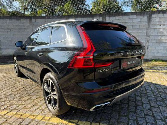 VOLVO-XC60-2019