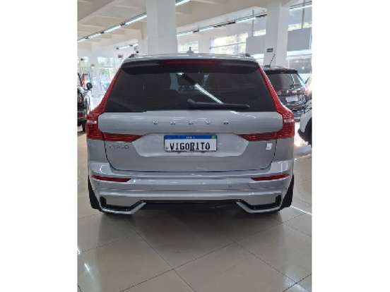 VOLVO-XC60-2023