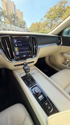 VOLVO-V60-2.0 T5 GASOLINA MOMENTUM GEARTRONIC VOLVO-V60-2020