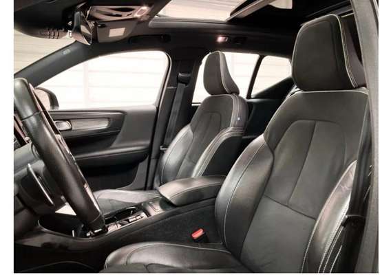 VOLVO-XC40-2.0 T5 GASOLINA R-DESIGN AWD GEARTRONIC VOLVO-XC40-2019