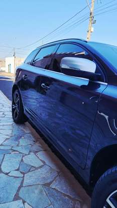 VOLVO-XC60-2016