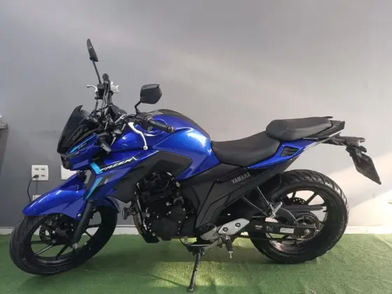 YAMAHA FZ25 FAZER CONNECTED ABS YAMAHA FZ25 FAZER CONNECTED ABS