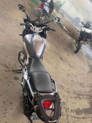 YAMAHA-FAZER FZ6S-2006