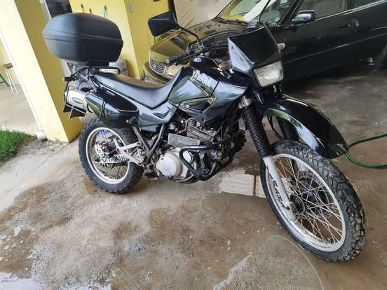 YAMAHA-XT 600 E-2004