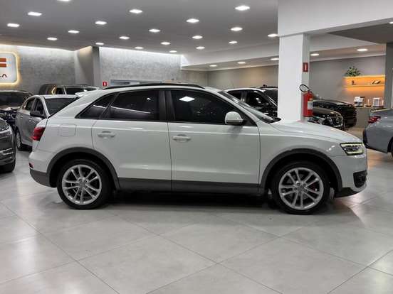 AUDI-Q3-2.0 TFSI AMBIENTE QUATTRO 4P GASOLINA S TRONIC AUDI-Q3-2012