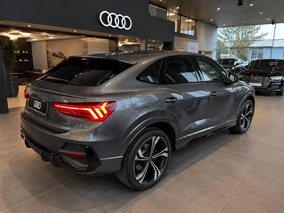 AUDI Q3 2.0 40 TFSI GASOLINA SPORTBACK PERFORMANCE BLACK PLUS QUATTRO TIPTRONIC