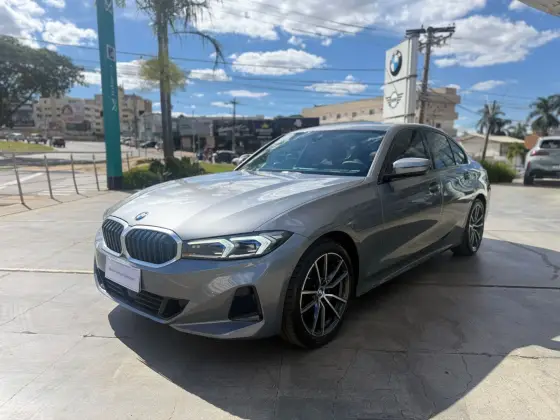 BMW 320i 2.0 16V TURBO FLEX SPORT GP AUTOMÁTICO BMW 320i 2.0 16V TURBO FLEX SPORT GP AUTOMÁTICO