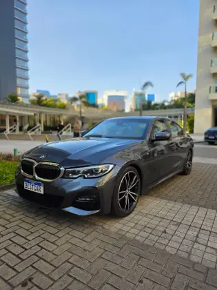 BMW 320i 2.0 16V TURBO GASOLINA M SPORT AUTOMÁTICO BMW 320i 2.0 16V TURBO GASOLINA M SPORT AUTOMÁTICO