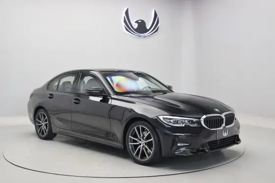 BMW 320i 2.0 16V TURBO GASOLINA SPORT AUTOMÁTICO BMW 320i 2.0 16V TURBO GASOLINA SPORT AUTOMÁTICO