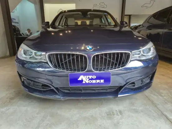 BMW-320i-2015