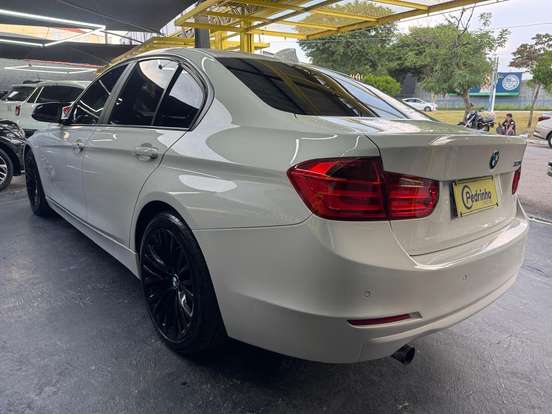 BMW-320i-2.0 16V TURBO ACTIVE FLEX 4P AUTOMÁTICO BMW-320i-2013