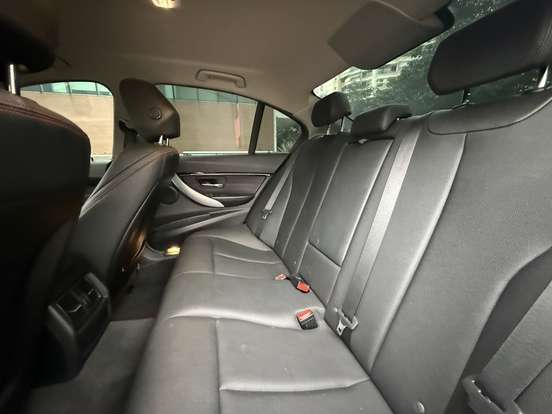 BMW-320i-2.0 SPORT GP 16V TURBO ACTIVE FLEX 4P AUTOMÁTICO BMW-320i-2016