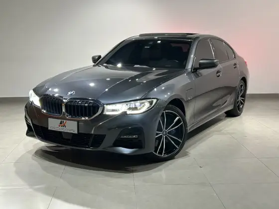 BMW 330e 2.0 16V TURBO HÍBRIDO M SPORT AUTOMÁTICO BMW 330e 2.0 16V TURBO HÍBRIDO M SPORT AUTOMÁTICO
