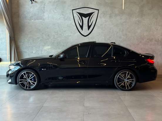 BMW-330e-2.0 16V TURBO HÍBRIDO M SPORT AUTOMÁTICO BMW-330e-2022