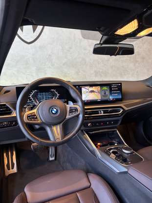 BMW-330e-2022
