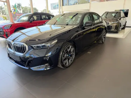 BMW 530e 2.0 TWINPOWER PHEV M SPORT AUTOMÁTICO BMW 530e 2.0 TWINPOWER PHEV M SPORT AUTOMÁTICO