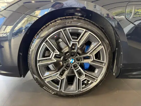 BMW-530e-2.0 TWINPOWER PHEV M SPORT AUTOMÁTICO BMW-530e-2025