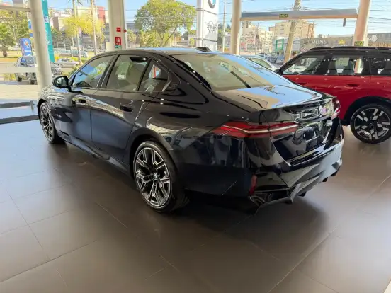 BMW-530e-2025