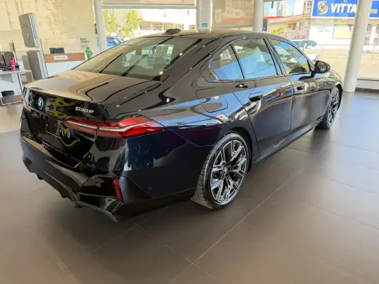 BMW-530e-2.0 TWINPOWER PHEV M SPORT AUTOMÁTICO BMW-530e-2025