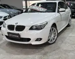BMW 550i 4.8 SPORT SEDAN V8 32V GASOLINA 4P AUTOMÁTICO BMW 550i 4.8 SPORT SEDAN V8 32V GASOLINA 4P AUTOMÁTICO