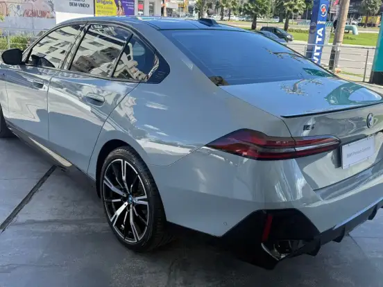 BMW-i5-ELÉTRICO XDRIVE60 M SPORT BMW-i5-2024