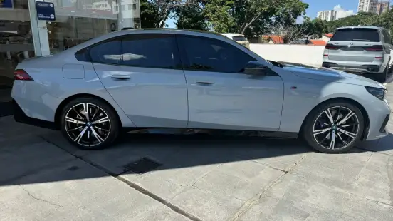 BMW-i5-2024