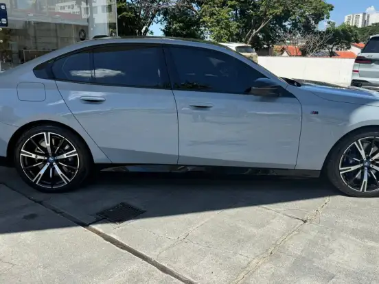 BMW-i5-ELÉTRICO XDRIVE60 M SPORT BMW-i5-2024