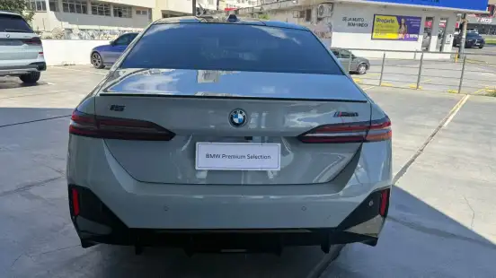 BMW-i5-2024