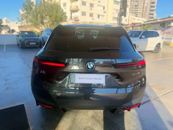 BMW-iX-2023