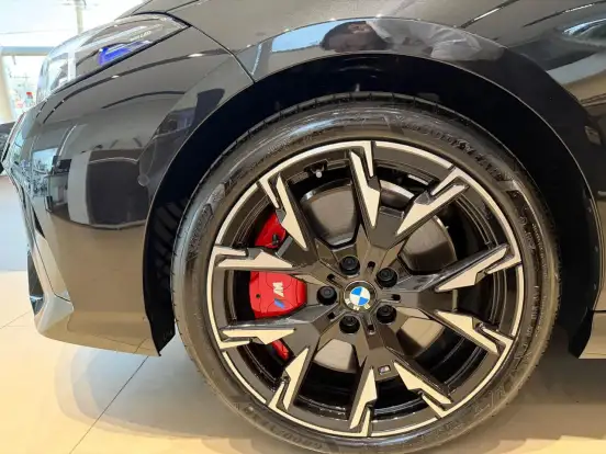 BMW-M 135i-2026
