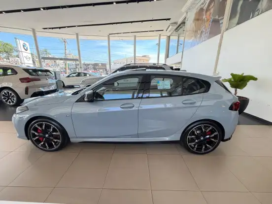 BMW-M 135i-2.0 16V TURBO GASOLINA XDRIVE STEPTRONIC BMW-M 135i-2025