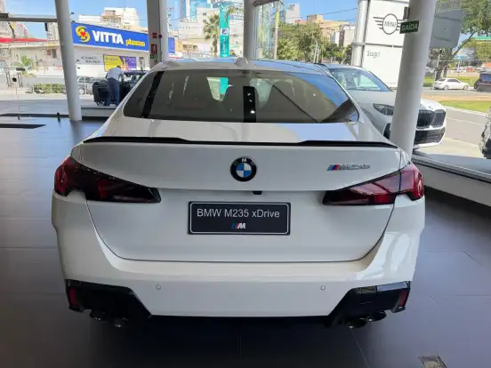 BMW-M 235i-2026