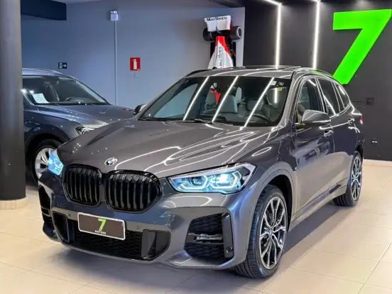 BMW-X1-2021