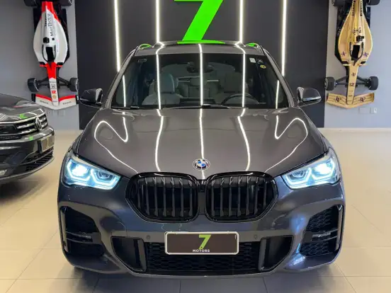 BMW-X1-2021
