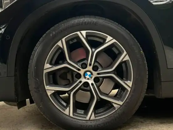 BMW-X1-2.0 16V TURBO ACTIVEFLEX SDRIVE20I X-LINE 4P AUTOMÁTICO BMW-X1-2019